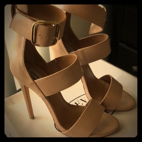 Steve Madden Shoes - Heels